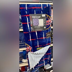 WNBA Indiana fever plush blanket throw